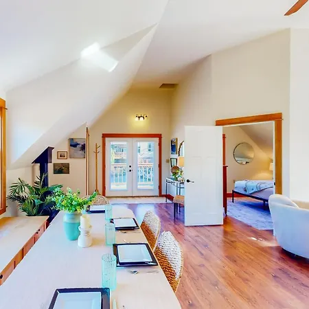 The Red Cedar Sanctuary Villa